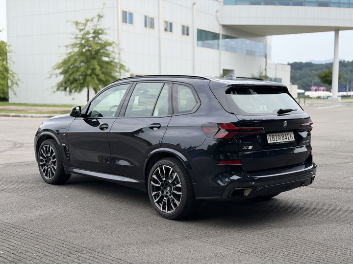 [서울=뉴시스] 김민성 기자 = BMW X5 50e Xdrive 외관 모습. kms@newsis.com. *재판매 및 DB 금지