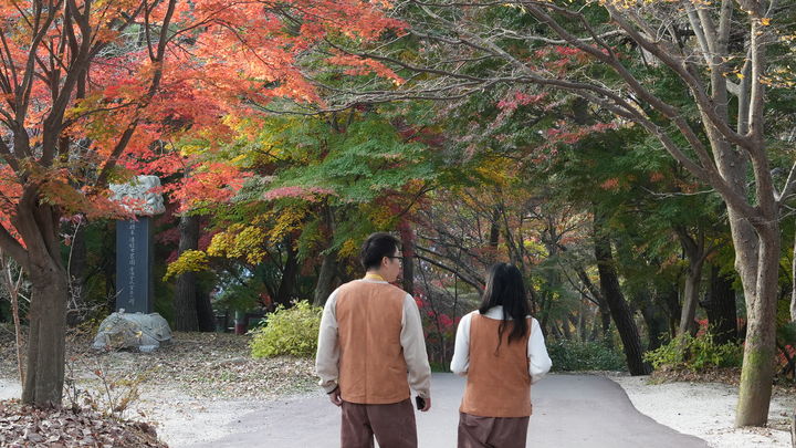 [서울=뉴시스] 40대 특집 '나는 절로' 수덕사 편 참가자들 (사진=대한불교조계종사회복지재단 제공) 2026.09.23. photo@newsis.com *재판매 및 DB 금지