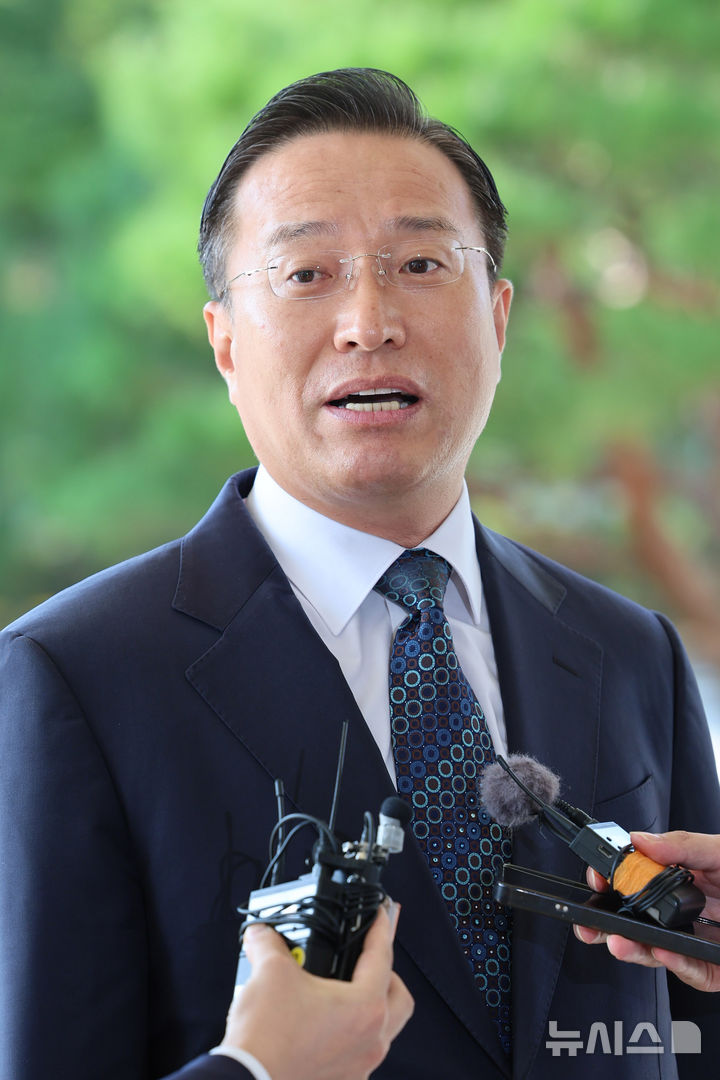 [서울=뉴시스] 권창회 기자 = 이정현 검찰총장 직무대행이 23일 서울 서초구 대검찰청으로 출근하며 소감을 밝히고 있다. 2026.09.23. kch0523@newsis.com