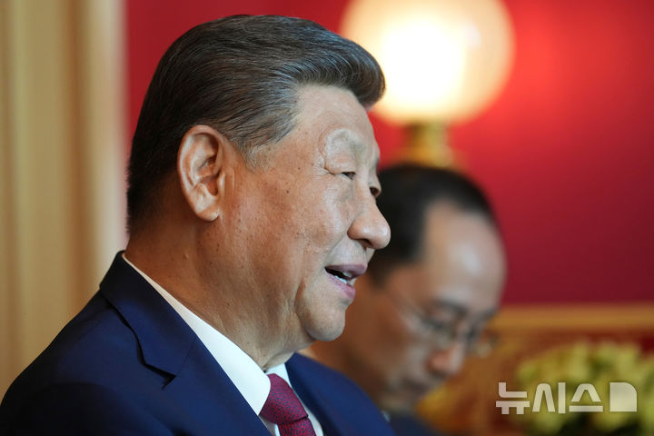 [워싱턴=AP/뉴시스]시진핑 중국 국가주석이 25일(현지시간) 미국 백악관에서 도널드 트럼프 대통령이 주최한 다과회에 참석해 발언하고 있다. 2026.09.26.