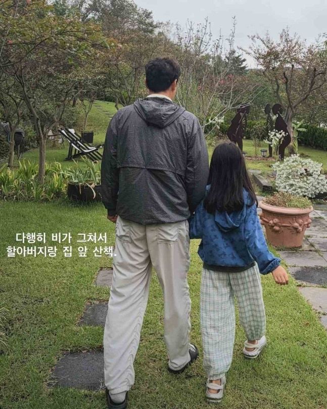 [서울=뉴시스] 차범근과 손녀. (사진=인스타그램) 2026.09.27. photo@newsis.com *재판매 및 DB 금지
