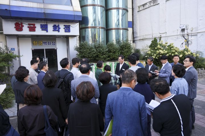 [순천=뉴시스] 전남광주 순천시가 원도심 활성화를 위한 현장간부회의를 하고 있다. (사진=순천시 제공) 2026.09.27. photo@newsis.com *재판매 및 DB 금지