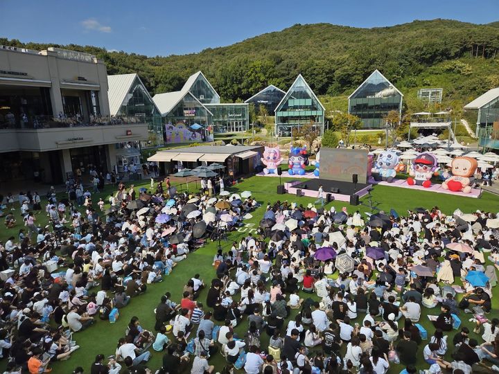 [서울=뉴시스] 롯데프리미엄아울렛 의왕점에서 진행된 멜로우TV 행사 (사진=롯데백화점 제공) 2026.09.28. photo@newsis.com *재판매 및 DB 금지