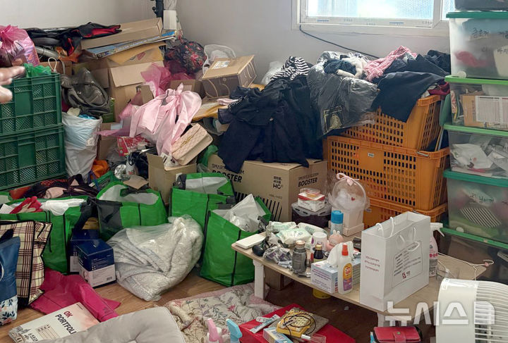 [곡성=뉴시스] 전남광주통합특별시 곡성군 입면 우리동네 복지기동대, 장애인 모녀 거주 주거공간 정비. (사진=곡성군청 제공). photo@newsis.com *재판매 및 DB 금지