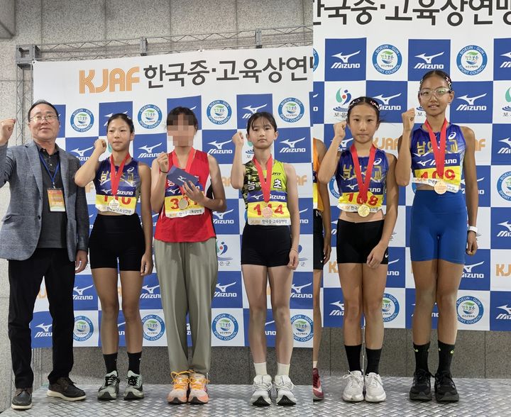 [울산=뉴시스] 전국 초중고 학년별 육상경기에서 수상한 울산 남외초·농서초 학생들 (사진=울산교육청 제공) photo@newsis.com *재판매 및 DB 금지