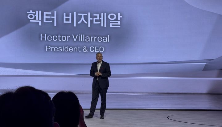 [서울=뉴시스] 헥터 비자레알 GM 한국사업장 사장은 30일 서울 중구 동대문디자인플라자(DDP)에서 d열린 뷰익 미디어 쇼케이스에서 발언하고 있다. 2026.9.30 photo@newsis.com *재판매 및 DB 금지