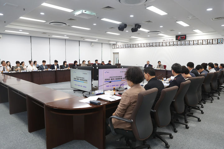 [보령=뉴시스] 제3차 지역사회보장협의체 대표협의체 회의 모습. (사진=보령시청 제공) 2026.09.30. photo@newsis.com *재판매 및 DB 금지