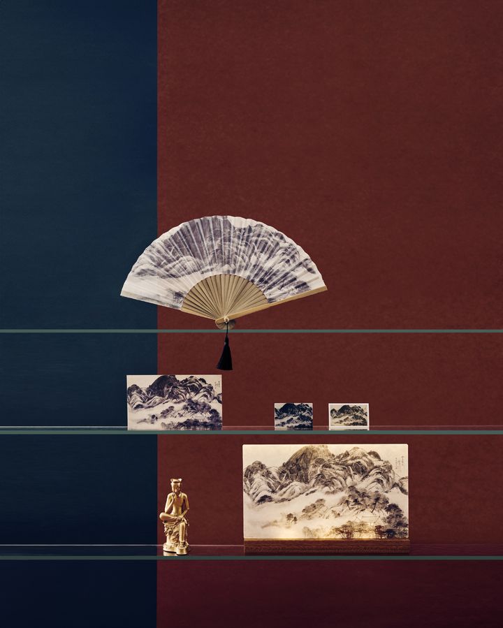 [서울=뉴시스] 영국박물관 고(故) 이건희 회장 기증품 국외순회전 연계 굿즈 대표상품 (사진=국립박물관문화재단 제공) 2026.10.01. photo@newsis.com *재판매 및 DB 금지