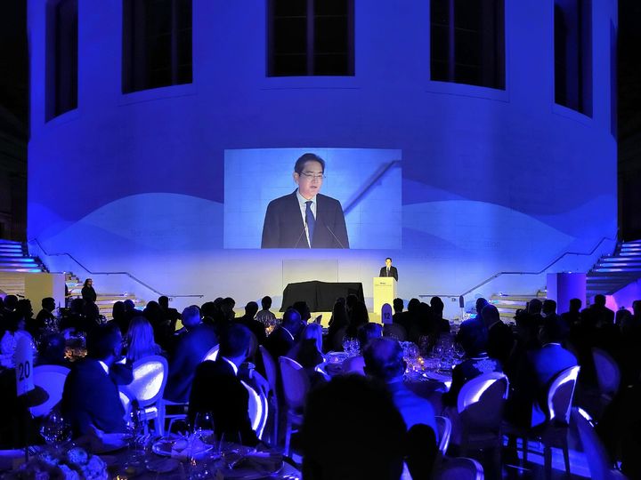 [서울=뉴시스]이재용 삼성전자 회장이 9월 30일(현지시간) 영국박물관에서 열린 KH컬렉션 순회전 갈라 디너에서 환영사를 하고 있다. (사진=삼성전자 제공) 2026.10.01. photo@newsis.com *재판매 및 DB 금지