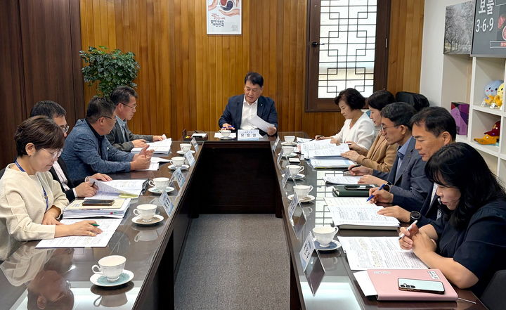 [정읍=뉴시스] 정읍시의 지자체 합동평가 지표성과를 높이고자 지난 달 30일 유호연 부시장이 주재한 '2027년 지방자치단체 합동평가 정량지표 3차 추진상황 보고회'가 진행 중이다. *재판매 및 DB 금지