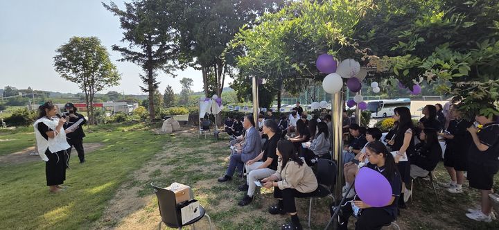 [여주=뉴시스] 여주 이포중학교 공공미술 프로젝트에서의 앙상블 공연(사진=이포중 제공) 2026. 10. 01. photo@newsis.com *재판매 및 DB 금지
