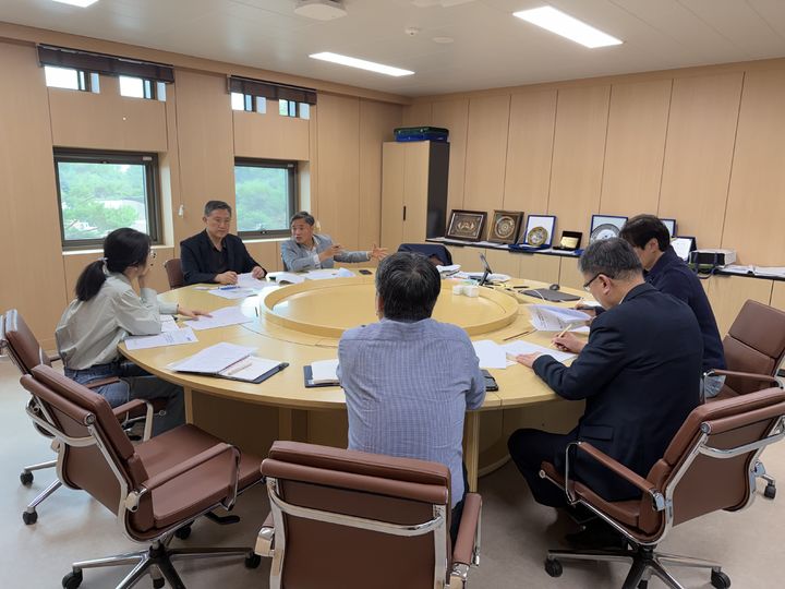 거창군·승강기大, 인구감소 대응 우수인재 비자제도 홍보 - 뉴스 썸네일 이미지