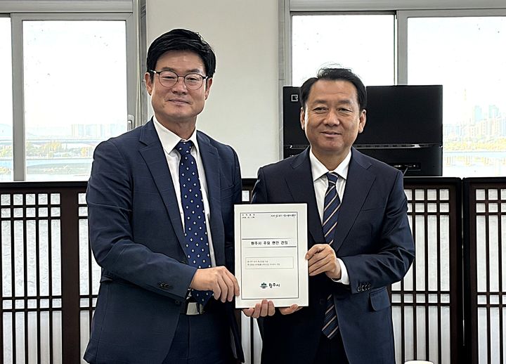 [원주=뉴시스] 구자열 원주시장과 이광재 예결위원장 면담 모습. (사진=원주시 제공) 2026.10.02. photo@newsis.com *재판매 및 DB 금지