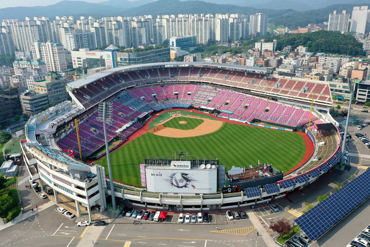 [수원=뉴시스] 케이티위즈파크 구장 전경. (사진=수원시 제공) 2026.10.02. photo@newsis.com *재판매 및 DB 금지