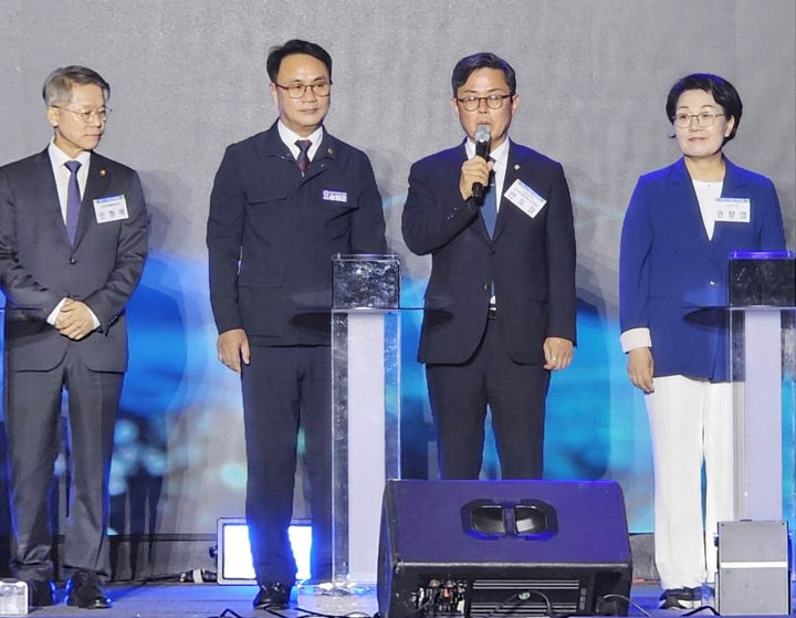  *재판매 및 DB 금지
