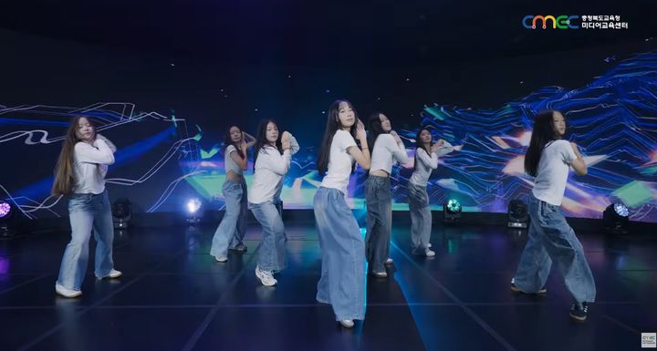 유튜브 '충북미디어교육방송'에 공개된 '2026 스튜디오 온에어! 케이팝' 공연 영상. *재판매 및 DB 금지