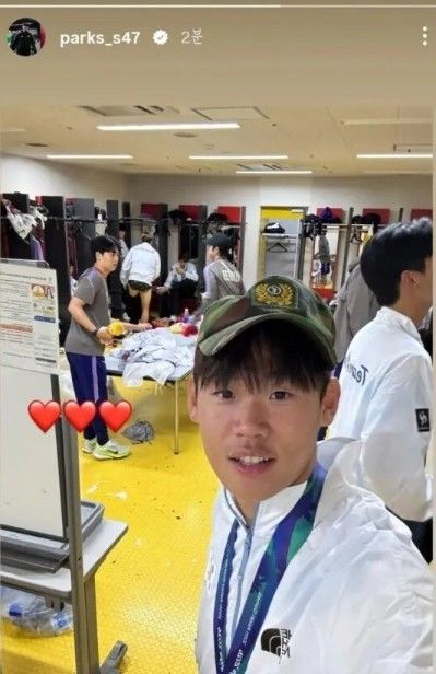 [서울=뉴시스]박승수가 아시안게임 금메달 획득 후 전역모를 착용한 사진을 자신의 사회관계망서비스(SNS)에 공개했다. (사진=박승수 인스타그램 캡처) 2026.10.04