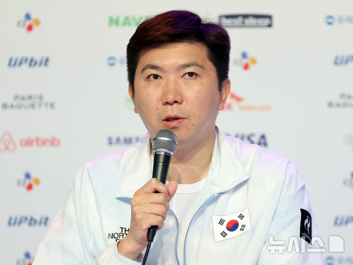 [나고야(일본)=뉴시스] 김금보 기자 = 유승민 대한체육회장이 4일 오전(현지 시간) 일본 아이치현 나고야시 코리아하우스에서 열린 2026 아이치·나고야 아시안게임 결산 기자회견에 참석해 인사말을 하고 있다. 2026.10.04. kgb@newsis.com