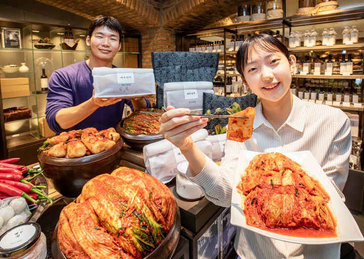 [서울=뉴시스] 현대백화점 명인명촌 김치. (사진=현대백화점 제공) *재판매 및 DB 금지