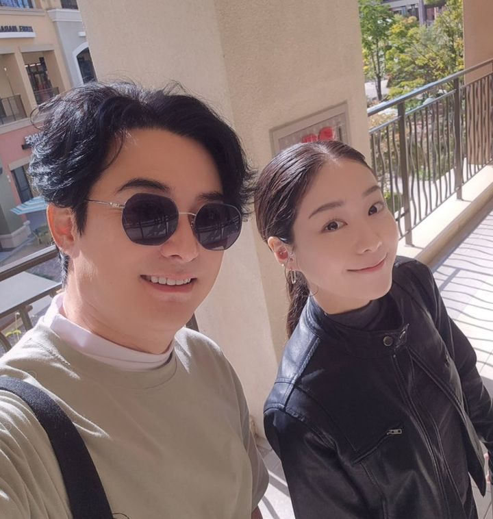 [서울=뉴시스] 이세창과 딸 이가윤이 함께 셀카를 찍는 모습이다. (사진= 이세창 SNS 캡처) 2026.10.06. photo@newsis.com *재판매 및 DB 금지