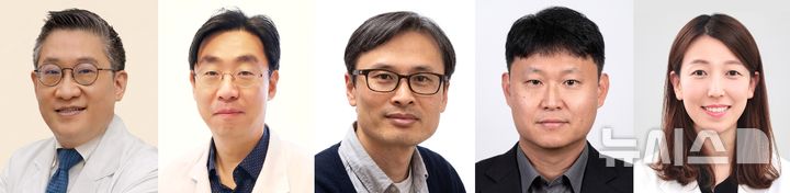 [포항=뉴시스] 서울아산병원-마카오대학교-포스텍-한양대학교 구리병원 공동 연구팀이 종양 억제 유전자인 RB1의 완전 결손이 간암의 새로운 바이오마커임을 규명했다. 사진 왼쪽부터 서울아산병원 소화기내과 심주현·병리과 성창옥 교수, 마카오대학교 심중섭 교수, 포스텍 박상현 교수, 한양대학교 구리병원 안지현 교수. (사진=서울아산병원 제공) 2026.10.06. photo@newsis.com