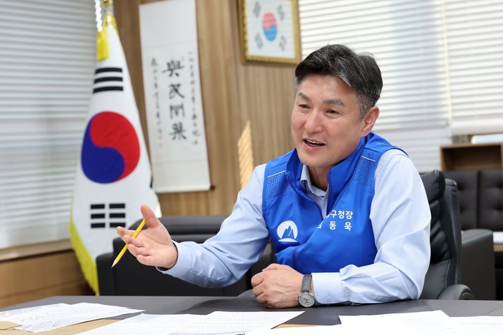 [서울=뉴시스]김동욱 도봉구청장은 지난달 29일 집무실에서 뉴시스와 인터뷰를 가졌다. (사진=도봉구 제공) 2026.09.29. photo@newsis.com *재판매 및 DB 금지