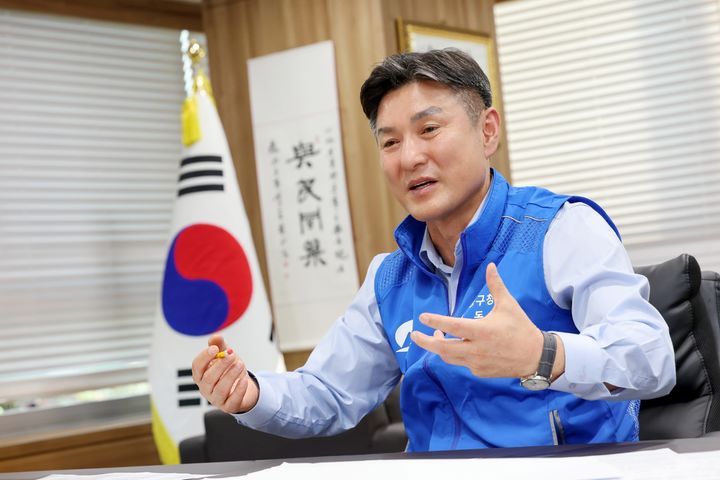 [서울=뉴시스]김동욱 도봉구청장은 지난달 29일 집무실에서 뉴시스와 인터뷰를 가졌다. (사진=도봉구 제공) 2026.09.29. photo@newsis.com  *재판매 및 DB 금지