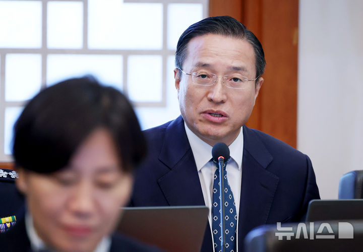 [서울=뉴시스] 김진아 기자 = 이정현 공소청장(검찰총장) 직무대행이 6일 청와대에서 열린 국무회의에서 발언하고 있다. (청와대통신사진기자단) 2026.10.06. bluesoda@newsis.com