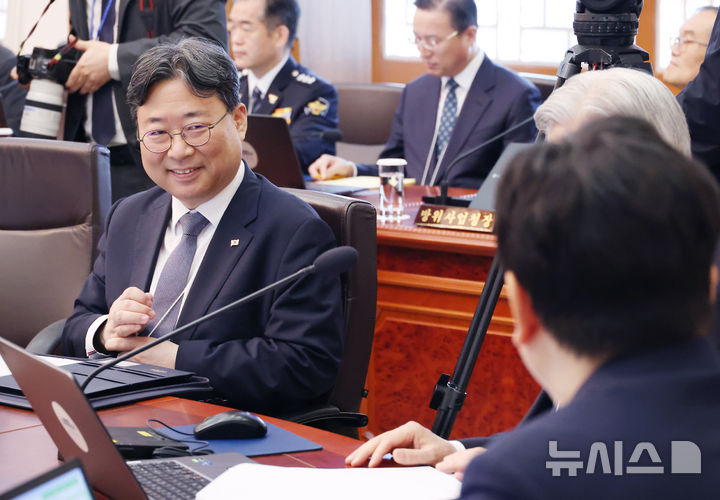 [서울=뉴시스] 김진아 기자 = 하준경 정책실장이 6일 청와대에서 열린 국무회의에서 참석해 있다. (청와대통신사진기자단) 2026.10.06. bluesoda@newsis.com