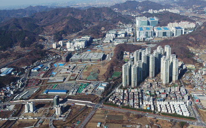 [아산=뉴시스] 아산 디스플레이시티2 일반산업단지 조성사업 전경. (사진=아산시 제공) 2026.10.07 photo@newsis.com *재판매 및 DB 금지