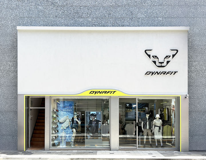 글로벌 스포츠 브랜드 다이나핏(DYNAFIT)은 2026 가을·겨울(FW) 시즌 돌입과 함께 선보인 신상품 라인업이 전년 동기 대비 23%의 매출 신장률을 기록했다고 7일 밝혔다. *재판매 및 DB 금지