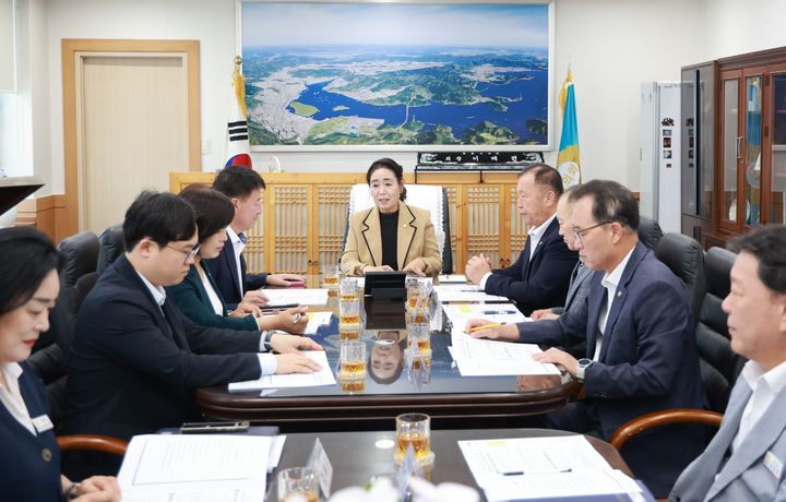 창원시의회 출범 100일…국외연수 취소·예산 반납 '책임 의정' 방점