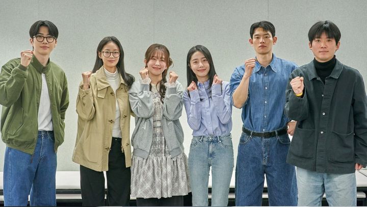 [서울=뉴시스] 왼쪽부터 배우 강훈, 이이담, 윤가이, 문희, 김정진, 조현철. (사진=tvN 제공) 2026.10.08. photo@newsis.com *재판매 및 DB 금지