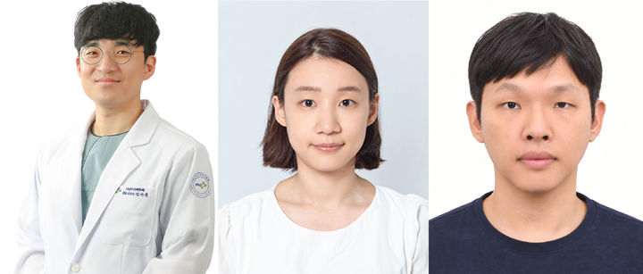 [양산=뉴시스] 안지율 기자 = 사진 왼쪽부터 양산부산대병원 직업환경의학과 김기훈 교수, 영상의학과 이혜윤 전공의, 직업환경의학과 박귀상 전공의. (사진= 양산부산대병원 제공) 2026.10.08. photo@newsis.com *재판매 및 DB 금지