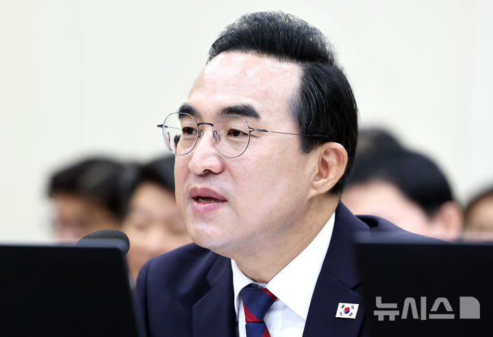 [서울=뉴시스] 최진석 기자 = 박홍근 기획예산처 장관이 8일 여의도 국회에서 열린 재정경제기획위원회의 기획예산처에 대한 국정감사에 출석해 의원 질의에 답변하고 있다. 2026.10.08. myjs@newsis.com