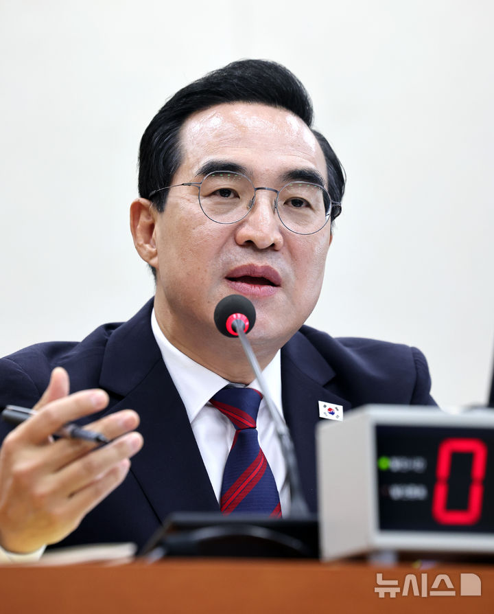 [서울=뉴시스] 최진석 기자 = 박홍근 기획예산처 장관이 8일 여의도 국회에서 열린 재정경제기획위원회의 기획예산처에 대한 국정감사에 출석해 의원 질의에 답변하고 있다. 2026.10.08. myjs@newsis.com