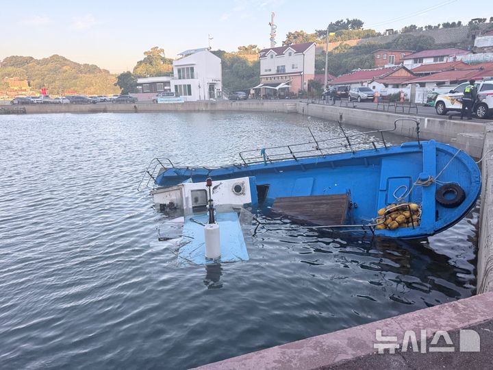 사천 솔섬 인근 해상서 어선 2척 충돌…인명피해 없어