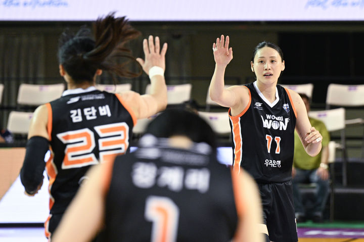 [서울=뉴시스]여자농구 우리은행 강이슬. (사진=WKBL 제공)