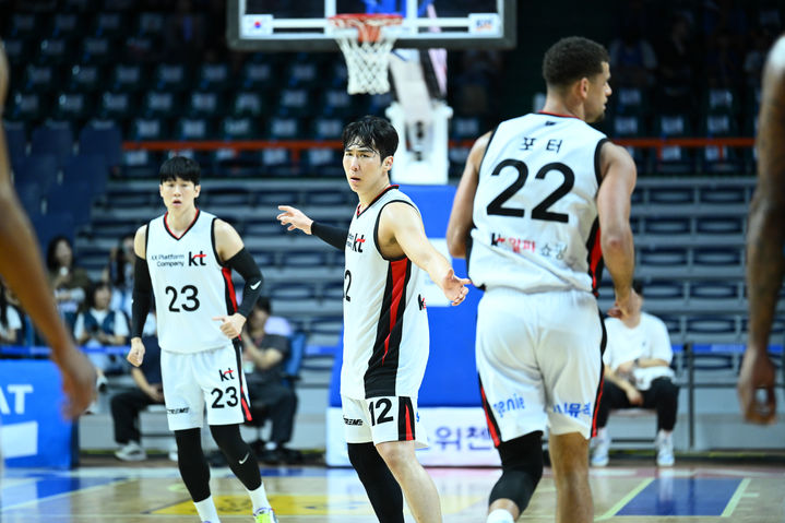 [서울=뉴시스] 프로농구 수원 KT의 문정현. (사진=KBL 제공) *재판매 및 DB 금지