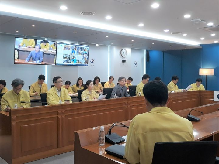 외교부는 11일 조현 장관 주재로 중동 지역 15개 공관이 참석해 중동 지역 정세를 평가하고 우리 국민 안전대책을 점검하는 '본부-공관 합동 상황점검회의'를 열었다고 밝혔다. 사진은 회의 모습. (사진=외교부 제공) 2026.10.11. *재판매 및 DB 금지