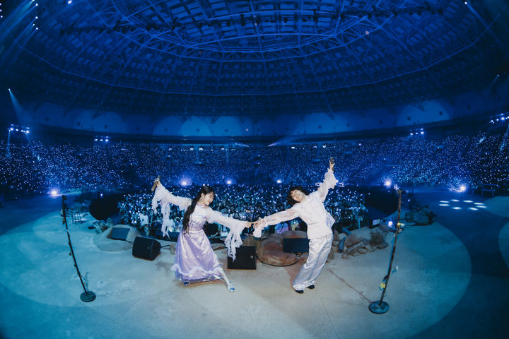 [서울=뉴시스] 악뮤 케이스포돔 '소문의 낙원' 콘서트. (사진 = 영감의 샘터 제공) 2026.10.11. photo@newsis.com *재판매 및 DB 금지
