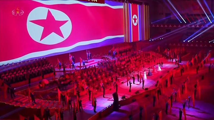 [서울=뉴시스] 조선중앙TV가 10일 평양체육관에서 노동당 창건 81주년 경축공연이 진행됐다고 11일 보도했다.공연에는 김정은 국무위원장과 리설주 여사, 딸 주애가 참석했으며 김 위원장은 별도 연설이나 담화 등 입장을 내지 않았다. (사진=조선중앙TV 캡쳐) 2026.10.31. photo@newsis.com *재판매 및 DB 금지