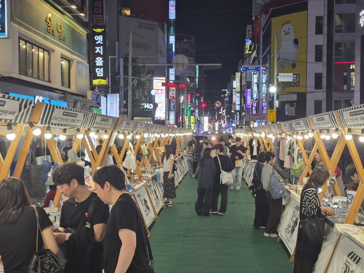 [서울=뉴시스] KOSME 상생페스타X상상하는 마케트. (사진=중소벤처기업진흥공단 제공) 2026.10.12. photo@newsis.com *재판매 및 DB 금지