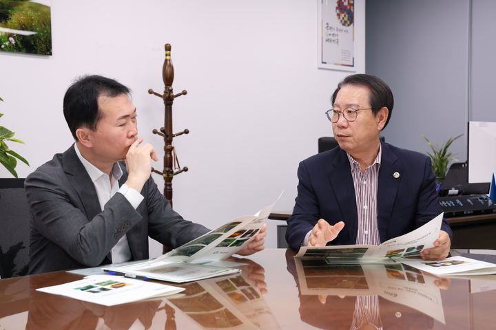 [괴산소식]기획예산처 간 송인헌 군수, 국비지원 건의 등