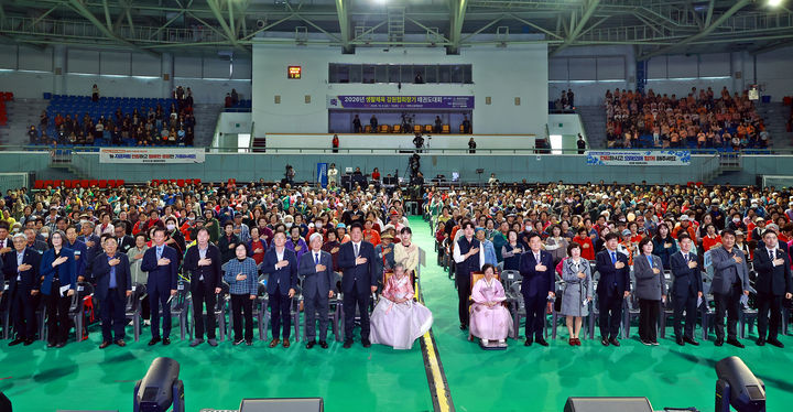 지난 12일 태백고원체육관에서 개최된 2026년 태백시 경로잔치.(사진=태백시 제공) *재판매 및 DB 금지