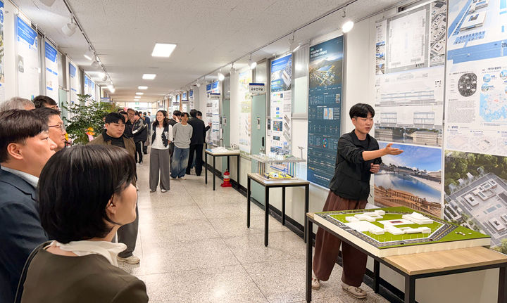 [전남광주=뉴시스] 동신대학교 건축학과 졸업작품전. (사진=동신대 제공). 2026.10.13. photo@newsis.com *재판매 및 DB 금지