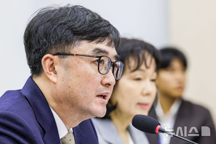 [서울=뉴시스] 정병혁 기자 = 임기근 국무조정실장이 13일 서울 여의도 국회에서 열린 국회 정무위원회의 국무조정실 등에 대한 국정감사에서 질문에 답하고 있다. 2026.10.13. jhope@newsis.com