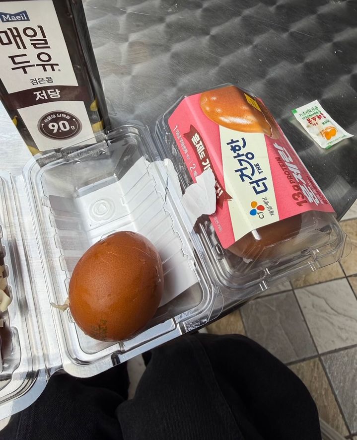 [서울=뉴시스]한지혜가 운동 후 먹는 식단. (사진=한지혜 인스타그램 캡처) 2026.10.14