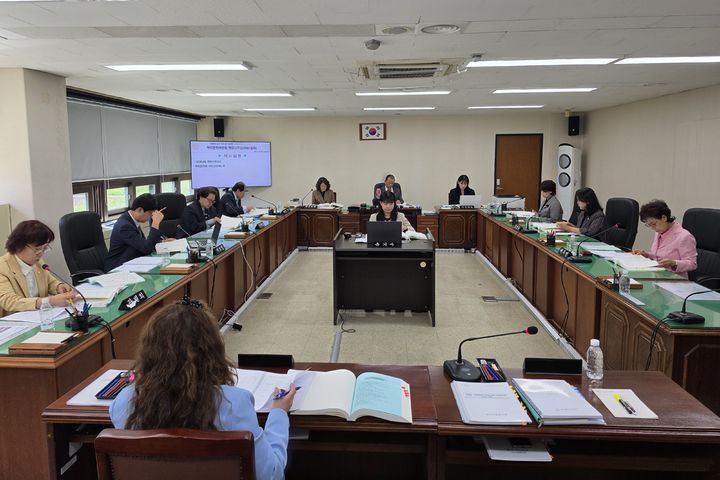 [대구=뉴시스] 이상제 기자 = 달서구의회 복지문화위원회는 14일 복지정책과를 대상으로 한 행정사무감사에서 부정수급 발생 현황과 환수 실적, 수급자 관리 대책 등을 집중적으로 점검했다. 2026.10.14. king@newsis.com *재판매 및 DB 금지