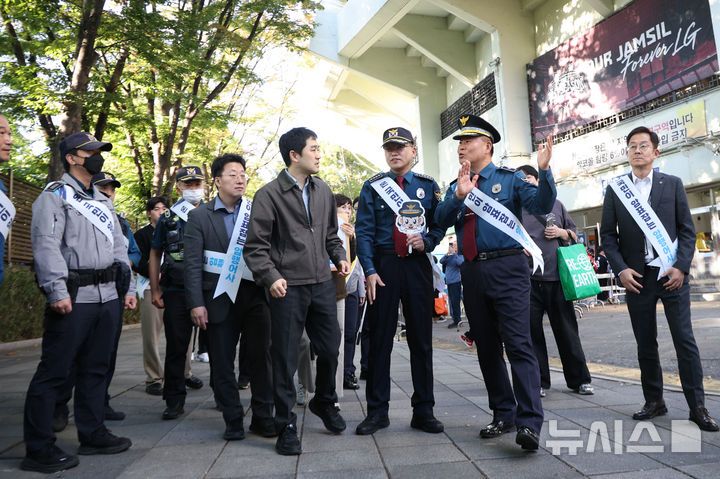 암표 근절 캠페인하는 송파경찰서